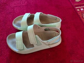 Sandale zn. Ecco Cosmo