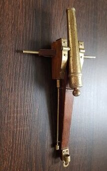 delo,maska, kobra, BUDHA, ťažítko, lampa, šPERKOVNICE
