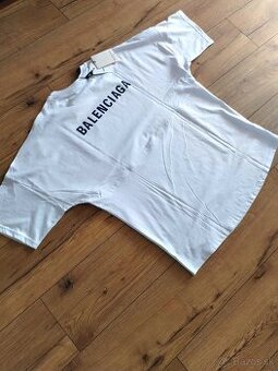 Tricka Balenciaga