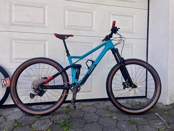 celoodpruzeny horsky bicykel CUBE stereo 140 HPC, 27,5