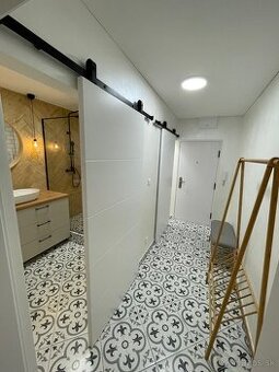 Nitra prenájom bytu, 2 izbový, zrekonštruovaný a zariadený i