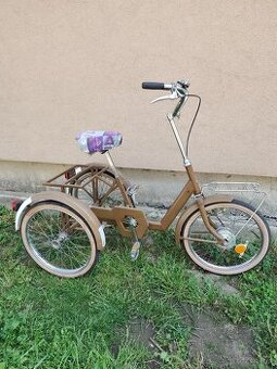 Trojkolesový bicykel