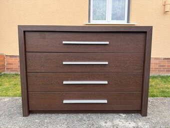 Skrinka na predaj vo farbe wenge