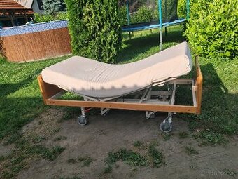 Polohovateľná posteľ