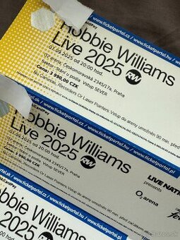 ROBBIE WILLIAMS - Praha 7.9.2025 (statie pod podiom)