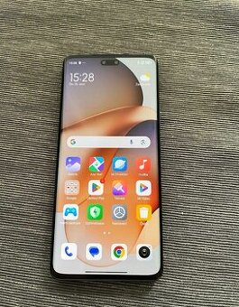 Predám mobilný telefón - Xiaomi 13 Lite 5G 8/128GB