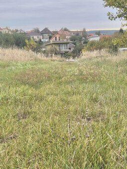 Exkluzívny predaj 928 m2 stavebný pozemok P.Háje pri Nitre