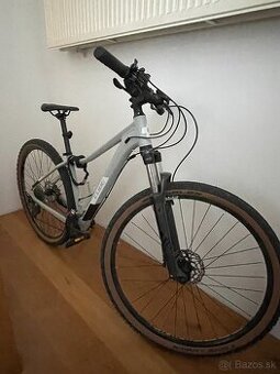 Cube - horský bicykel
