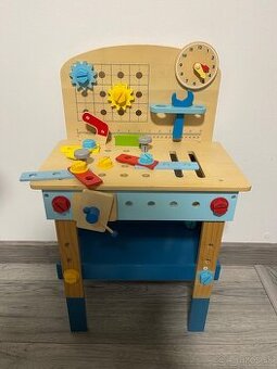 Detský pracovný stôl