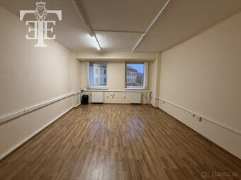 Kancelársky priestor na Žižkovej ulici v Košiciach.