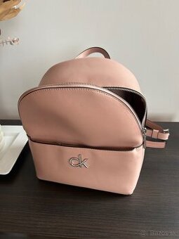 Dámsky batoh Calvin Klein