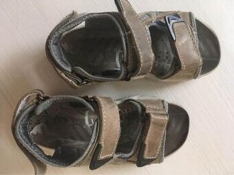 Kozene prezuvky sandale vel. 31 chlapcenske