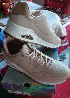 DÁMSKE tenisky SKECHERS veľ.42