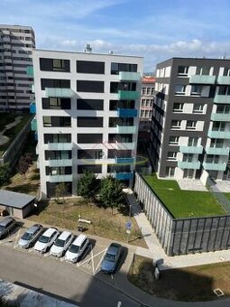 Prenájom priestranného 4i bytu na Jégeho ulici