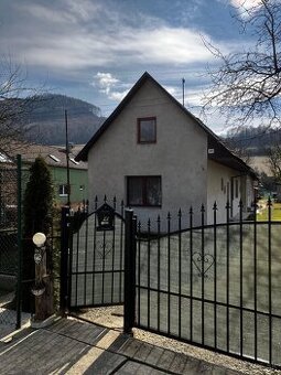 Rodinný dom na predaj - 1