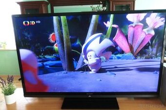 LCD televízor SHARP LC-60LE740E .