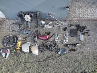 Yamaha yzf r6 1998-2001 diely