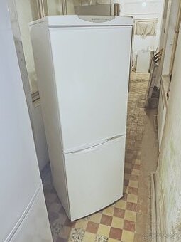 Predám chladničku LG 163cm