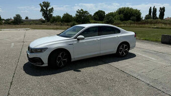 Volkswagen Passat Sedan B8 VW GTE 1.4 TSI Plug-In Hybrid