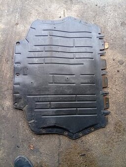 Octavia 2 spodný kryt motora