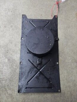 Krycí plech so sitkom na Zetor