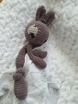 Háčkované hračky - zajko - mojkáčik