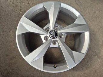 5x112 r18 ET46 elektróny ŠKODA, VW, SEAT, AUDI