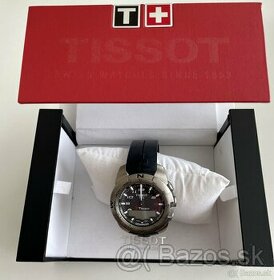 Turisticke hodinky Tissot T-Touch Expert Titan