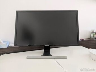 Samsung U28E590