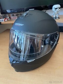 Prilba na moto