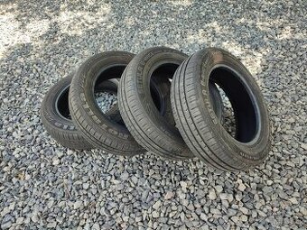 Predám 175/65 R15