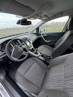 Opel Astra 2010