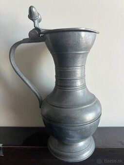 Cinovy znaceny dzban nadoba konvica cca 17,5 cm vintage