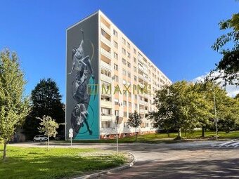 REZERVOVANÉ 3-izbový byt s lodžiou, 7. posch., 69 m² + pivni