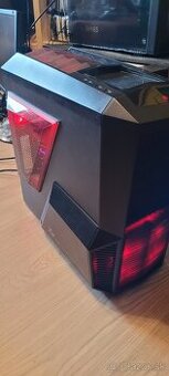 Predam pocitac vhodný aj na hry, pracu atd...