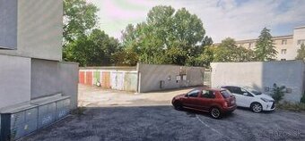garáž ul. Planét, Ružinov s pozemkom