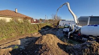 Zemina, hlina, vyrovnie hlinou, dorovnanie pozemku