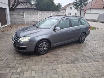 Predam Volkswagen Golf V Combi 1.9. TDI 77 kw rok 2009