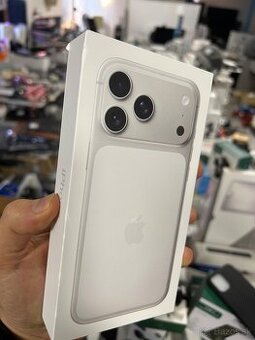 Apple iPhone 17 Pro Max 256gb a 512gb oranzovy modry a silve