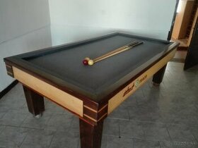 Stôl karambolový biliard