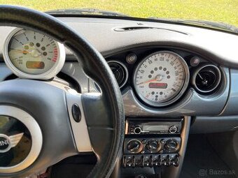 Mini One 10/2002 1.6 benzín