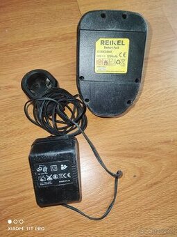 Akú skrutkovač 18v a x akú bateria