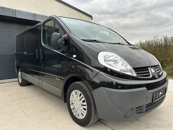 Renault Trafic 2.0DCi 3-miestny Long r.v 2013