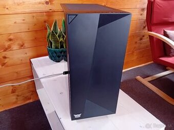 PCčko v cene 440e s intel i7 6jadro 3.7ghz a Nvidia RTX3060