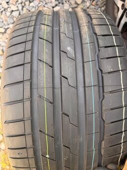 285/30/22 AUDI RS6 RS7 285/30 R22 NOVE LETNE PNEU