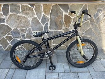 Predám používanú BMX gt