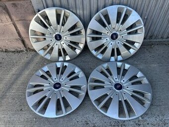 Predam original puklice: 16" FORD 30€ 15" HONDA 20€ 15"