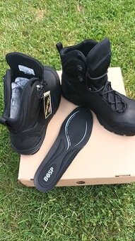 Kanady Goratex 43,5
