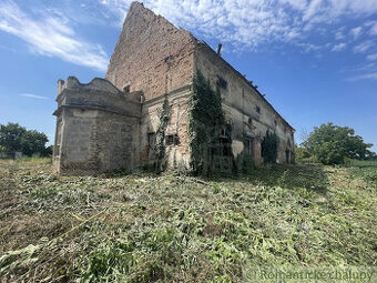 Historická sýpka z 19. storočia s krásnym pozemkom – Lipov