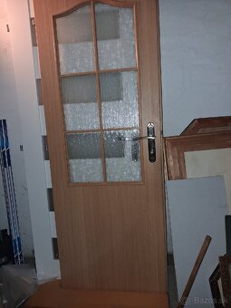 Interiérové Dvere 70cm – Výborný Stav a Kompletné Vybavenie